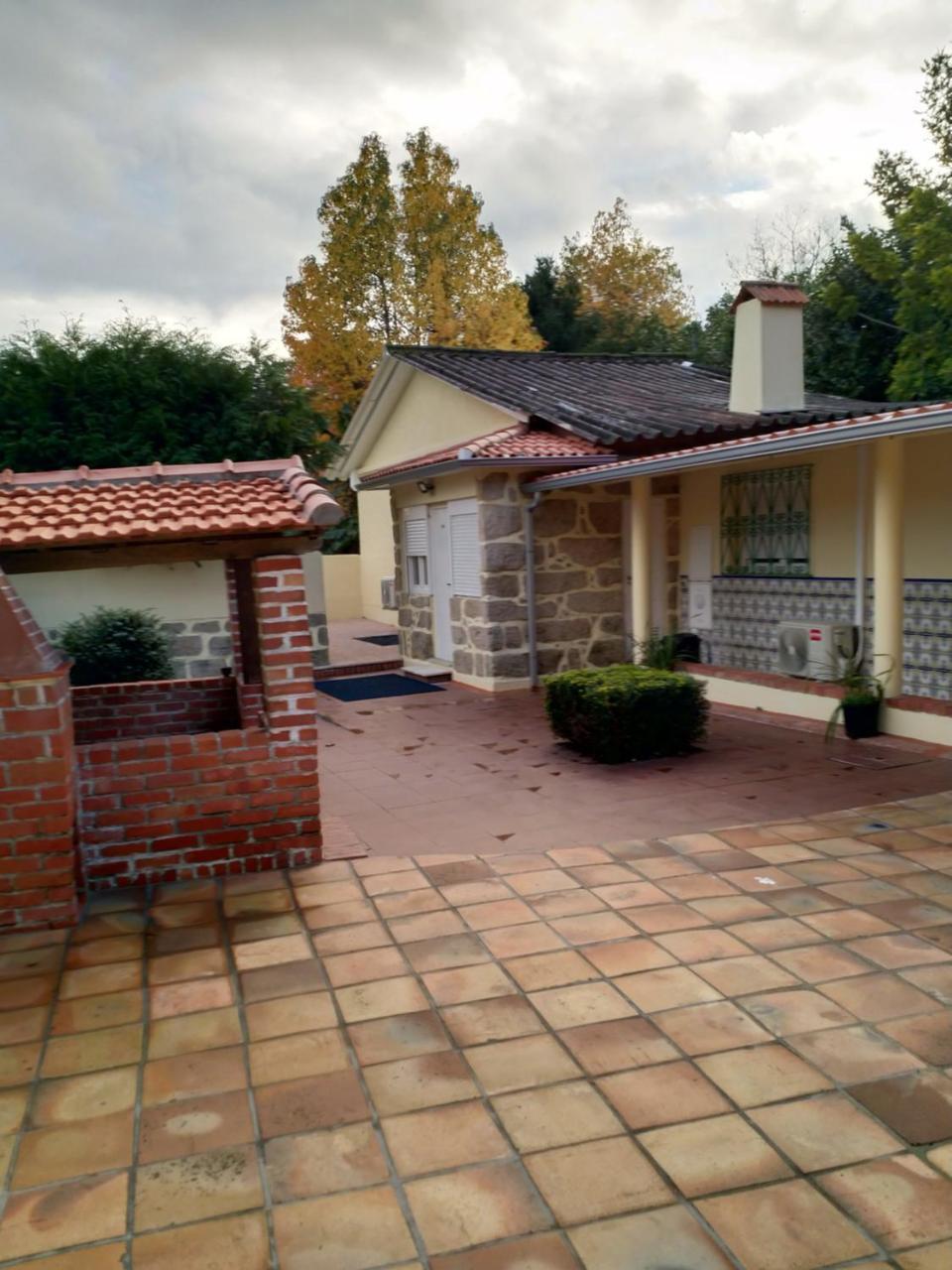 Metro Vilar Suites & Villas Vilar do Pinheiro المظهر الخارجي الصورة